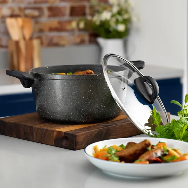 Where Best Non-Toxic Cookware Provides Health Benefits